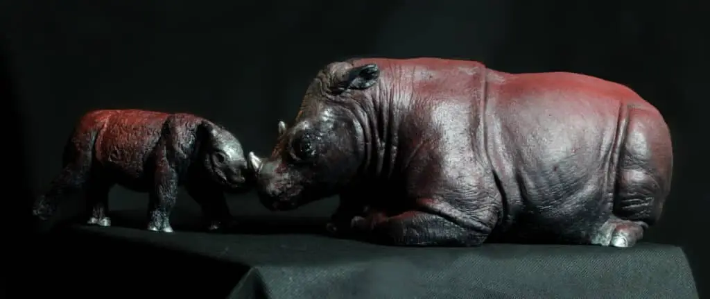 Mother and baby rhino sculpture